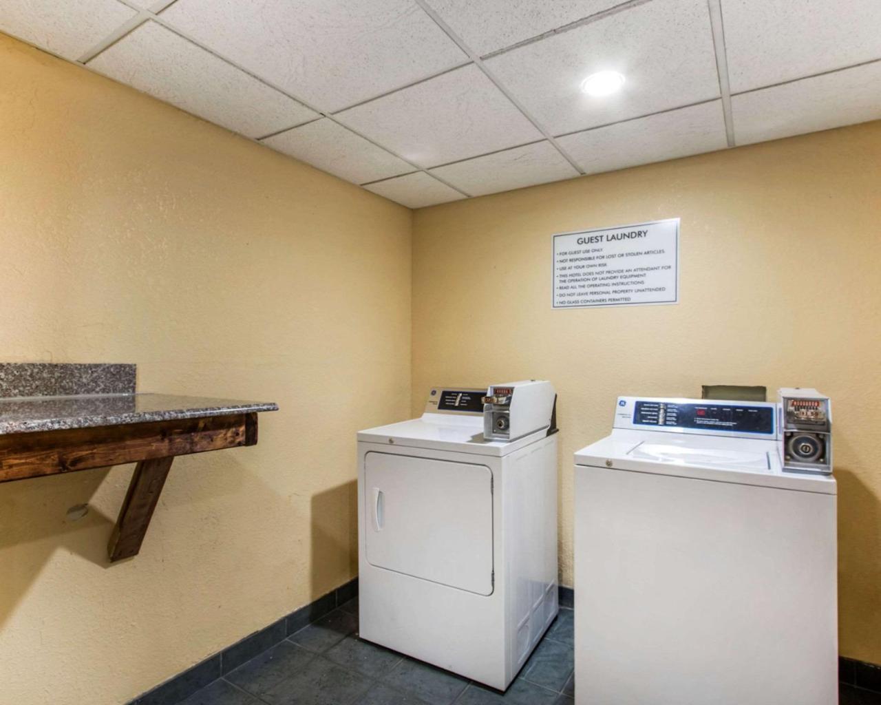Americinn By Wyndham Memphis East المظهر الخارجي الصورة